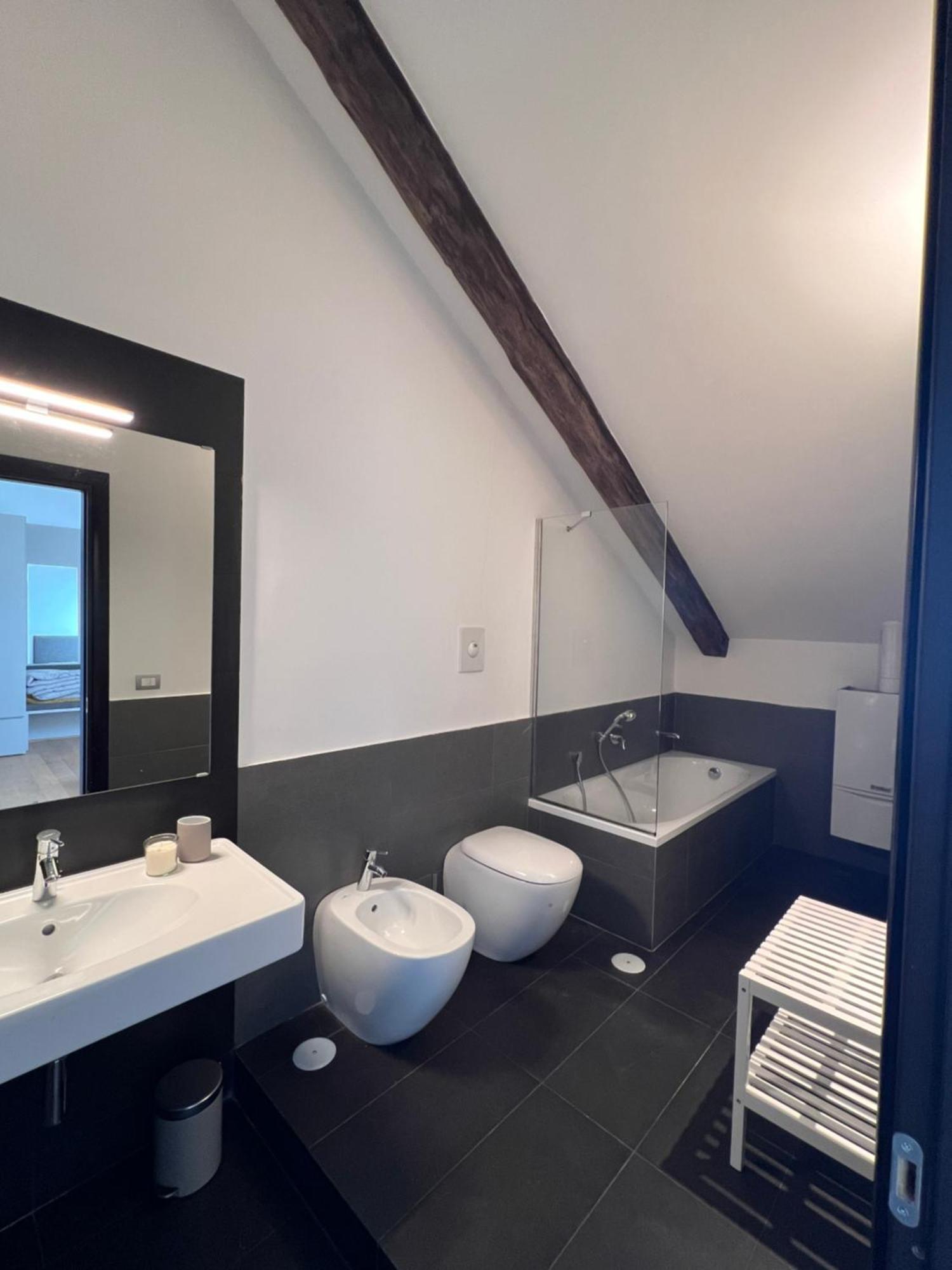 Unonoveuno Luxury Apartment Napoli Ngoại thất bức ảnh