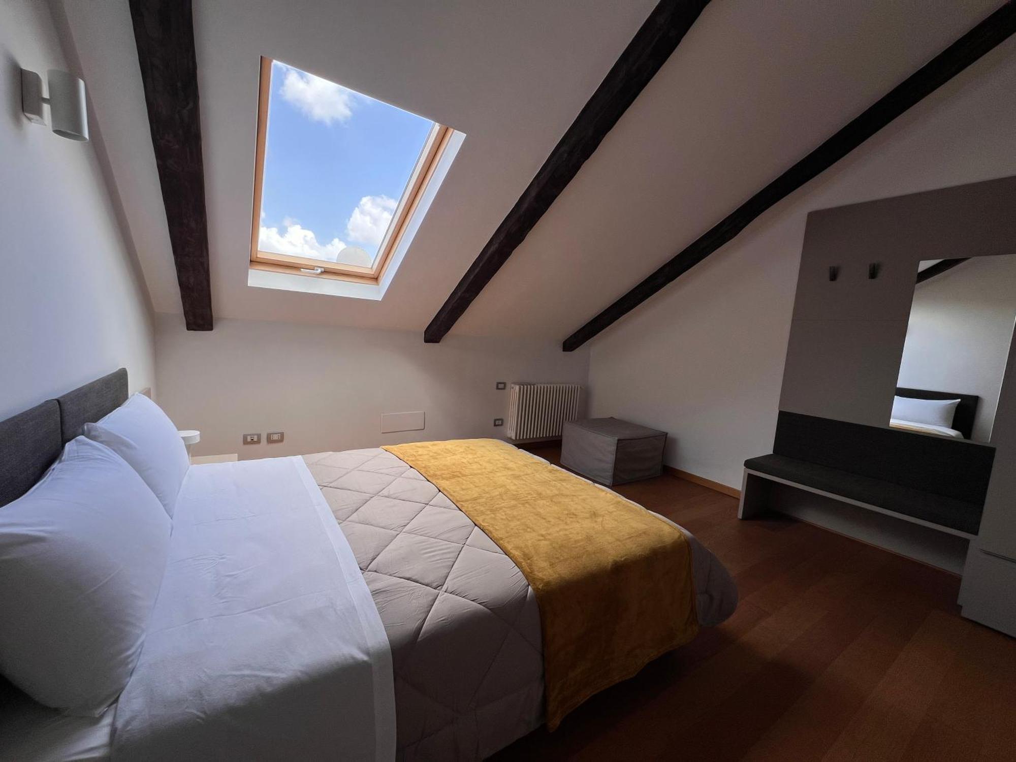 Unonoveuno Luxury Apartment Napoli Ngoại thất bức ảnh