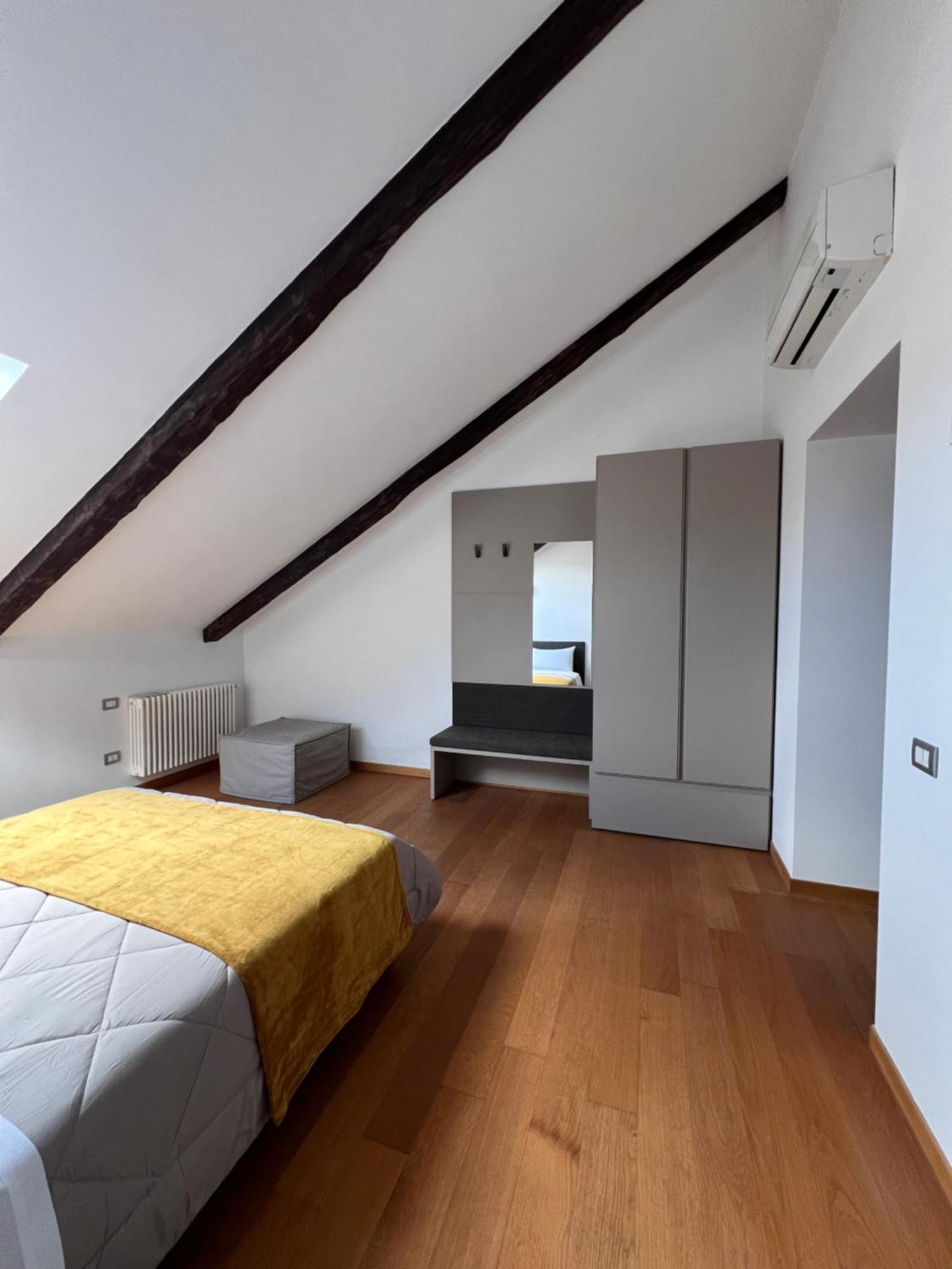 Unonoveuno Luxury Apartment Napoli Ngoại thất bức ảnh