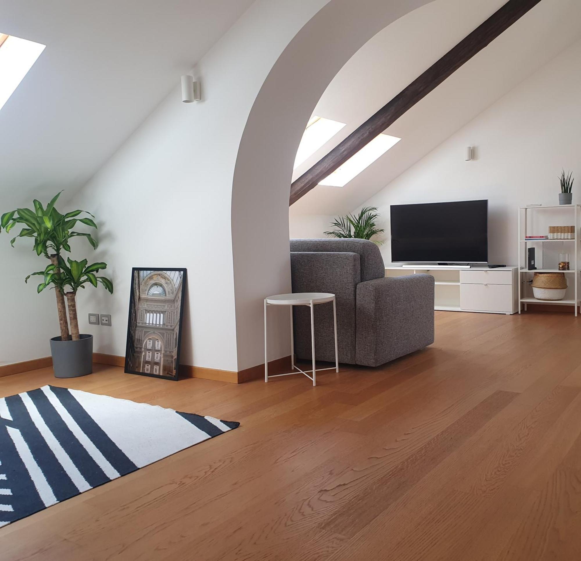 Unonoveuno Luxury Apartment Napoli Ngoại thất bức ảnh