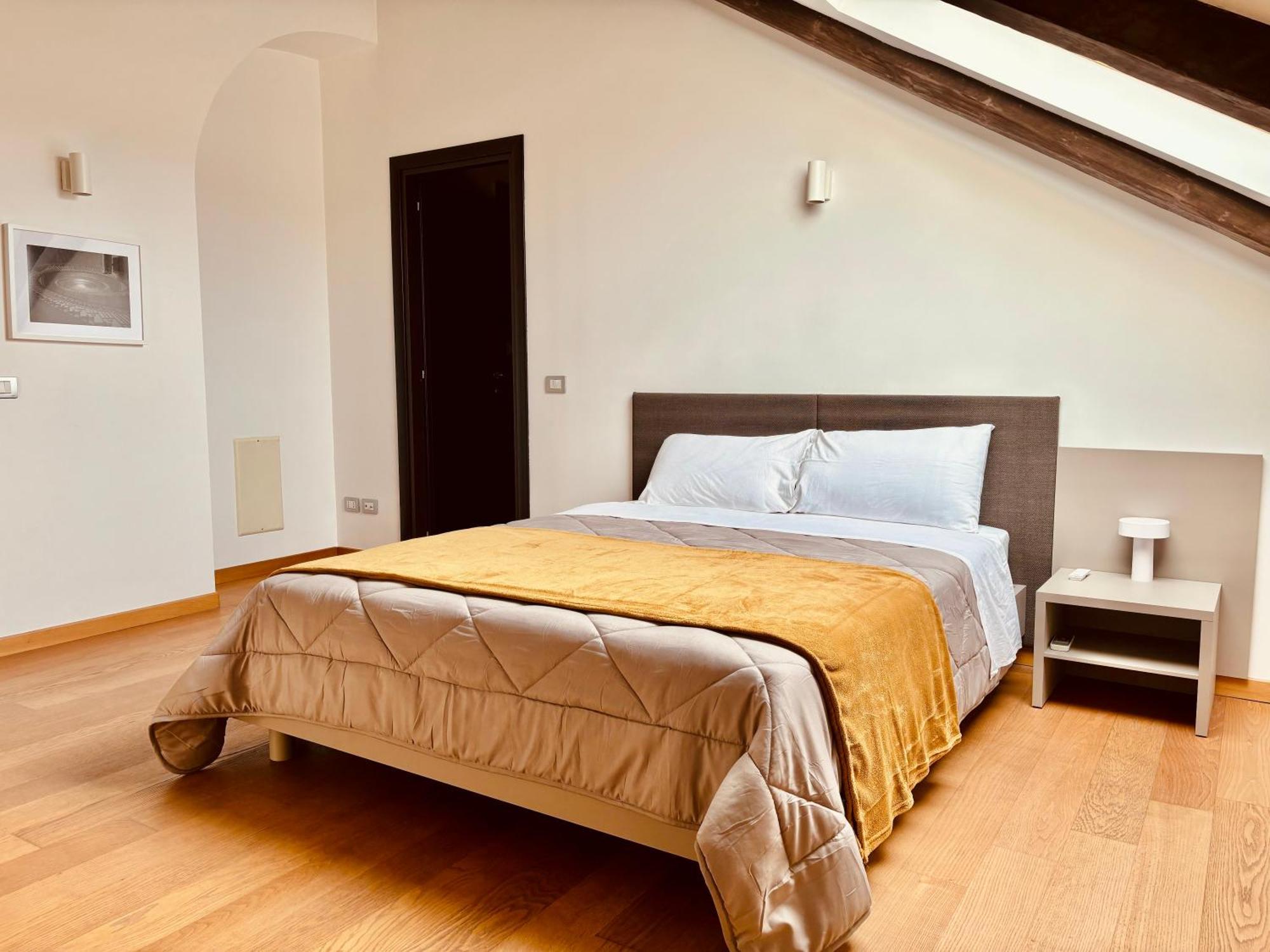 Unonoveuno Luxury Apartment Napoli Ngoại thất bức ảnh